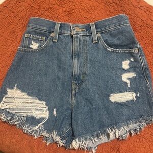 Levi’s High Waisted Mom Distressed Denim Shorts - Size 25